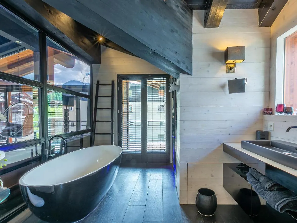 Prestige Et Luxe Au Coeur De Val-D'Isere, Proche Des Pistes - Fr-1-694-323 Apartment